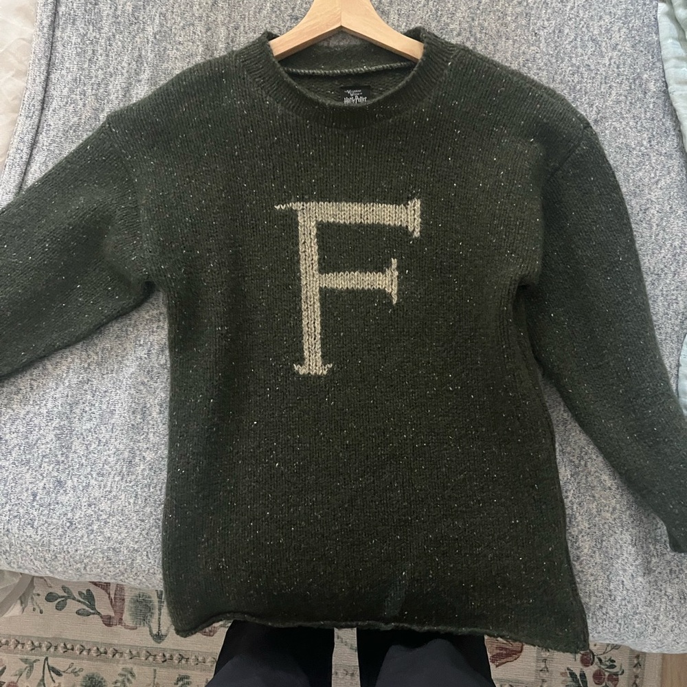Weasley sweater Fred